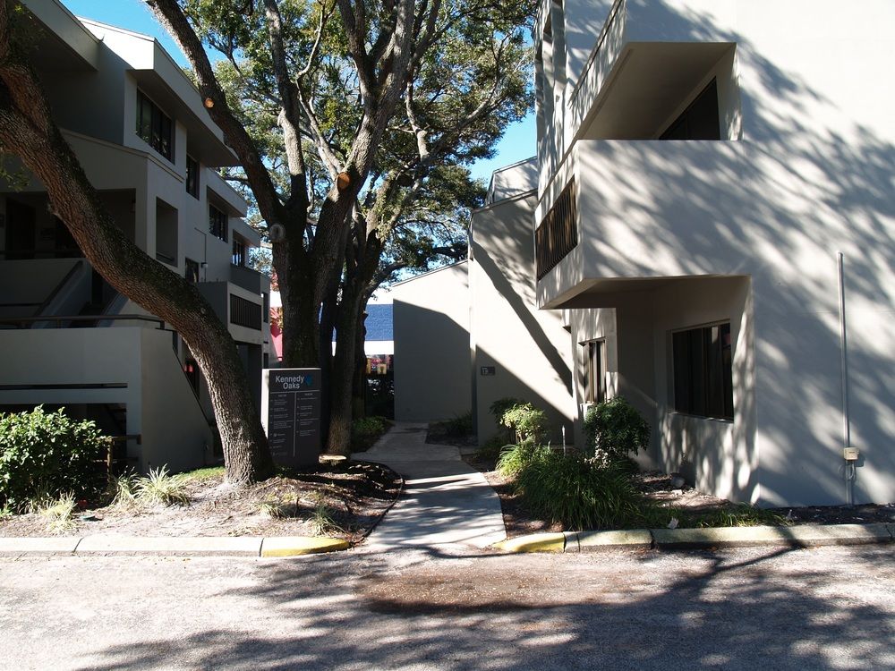 Kennedy Oaks: 3333 W Kennedy Blvd Ste 207, Tampa, FL 33609